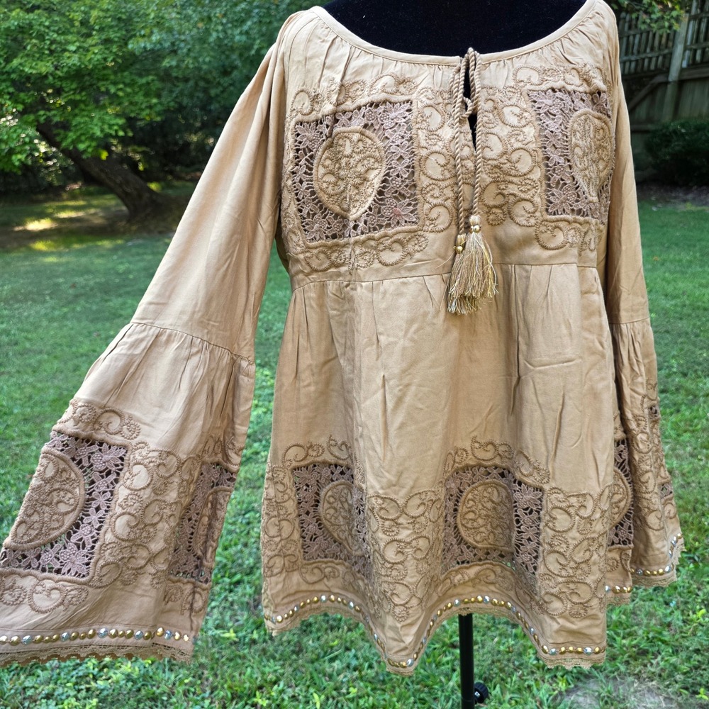NWOT BOSTON PROPER Tan Womens L Peasant Top Embroidered Lace Bell Sleeve Boho